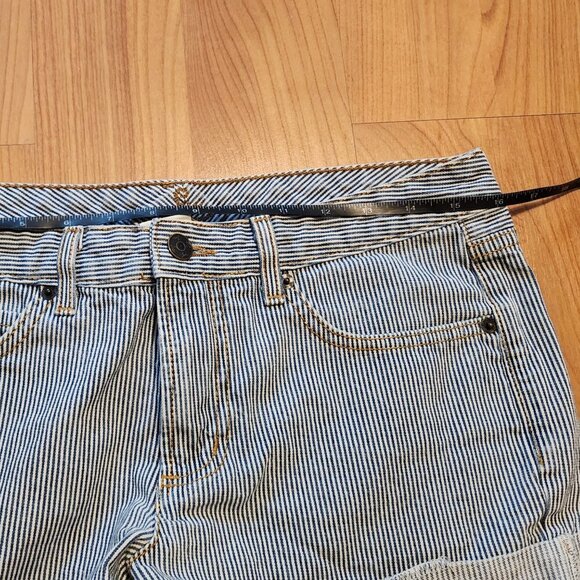Lux Cuffed Denim Striped Shorts || sz 8 || EUC - Picture 8 of 11